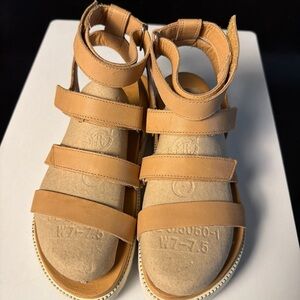Sorel Tan Multi‑Strap Leather Ankle Sandals
